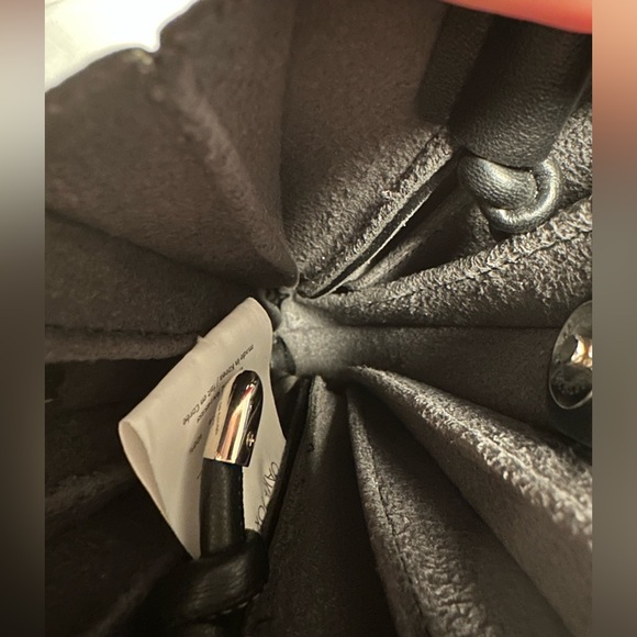 Oak and Fort Pleated Cross body bag - Picture 5 of 6